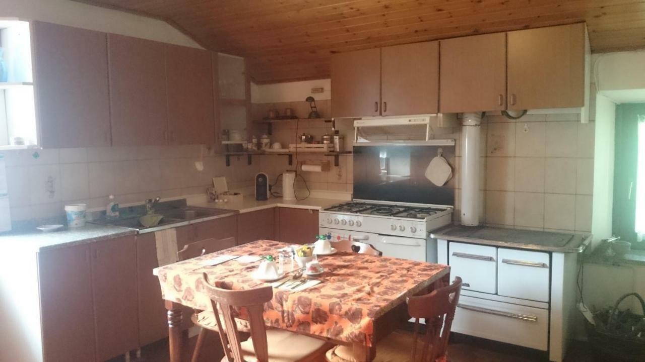 B&B In Fattoria Frisanco Εξωτερικό φωτογραφία